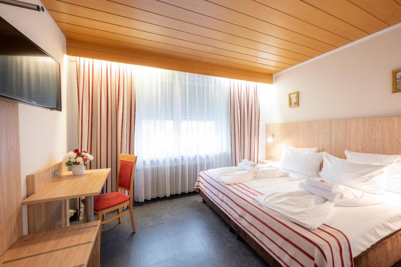 Astoria Hotel