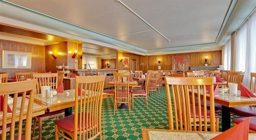 Astoria Hotel 3*